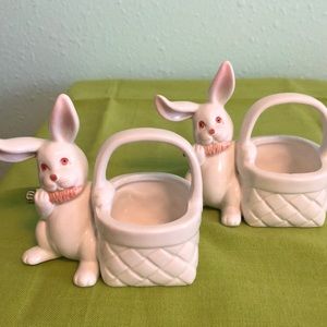 Cute Fitz & Floyd basket w/rabbit